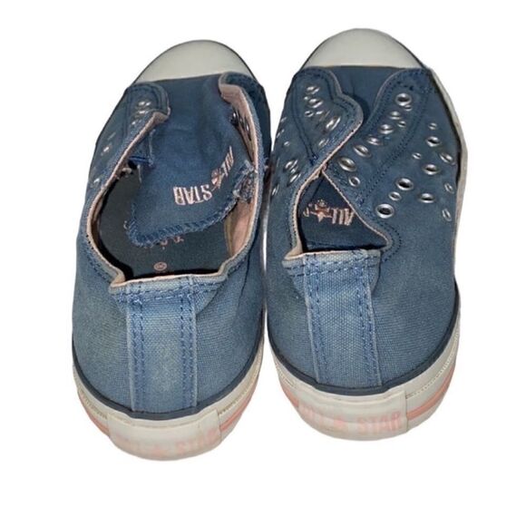 Converse Studded Blue Unisex Sneakers(Size 6
Men's,8 Women's) - Picture 4 of 7